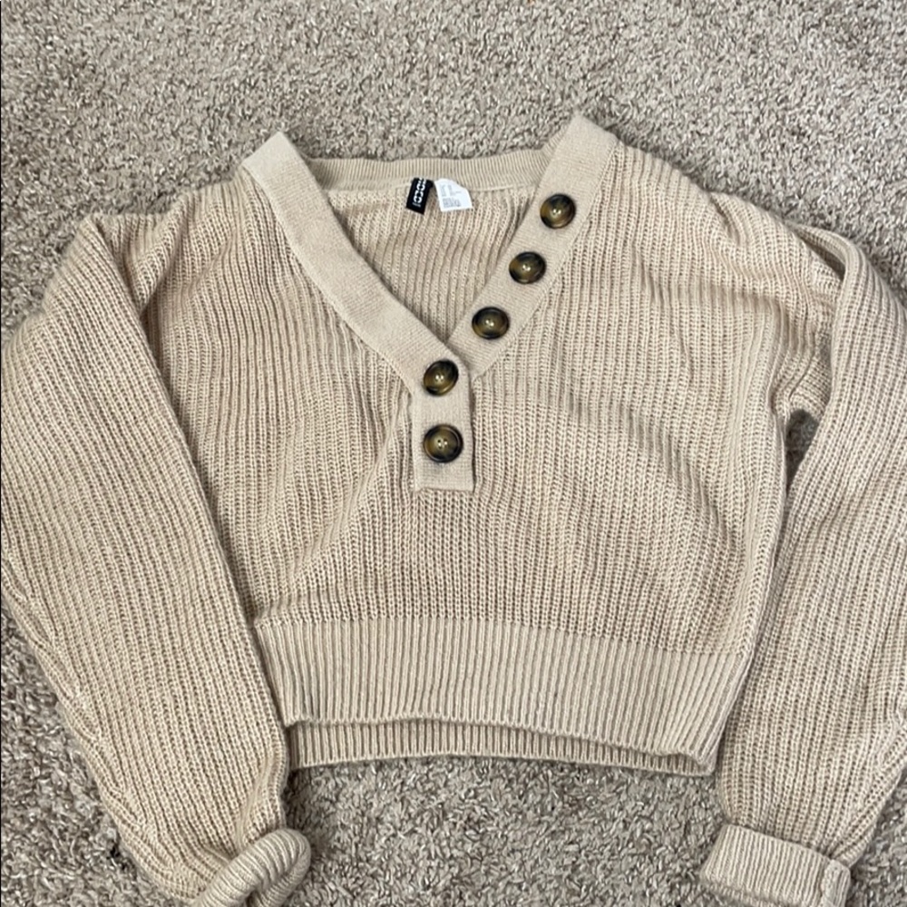 H&M cropped sweater